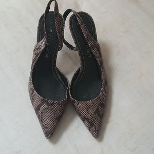 Snake print all sling-back  point heels